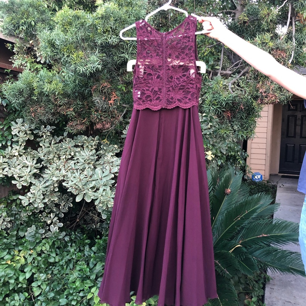 Formal dress - Picture 2 of 3